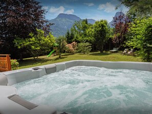 Jacuzzi