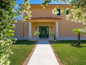 Plant, Building, Door, Window, Shade, Tree, House, Land Lot, Yellow, Grass