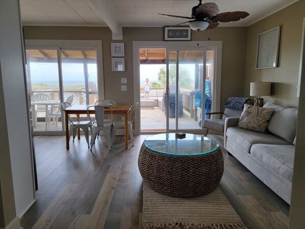 Living room looking out towards the ocean!