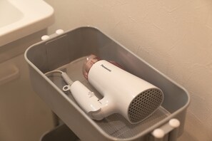 Équipements de salle de bain
