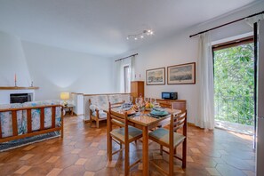 Living and dining room