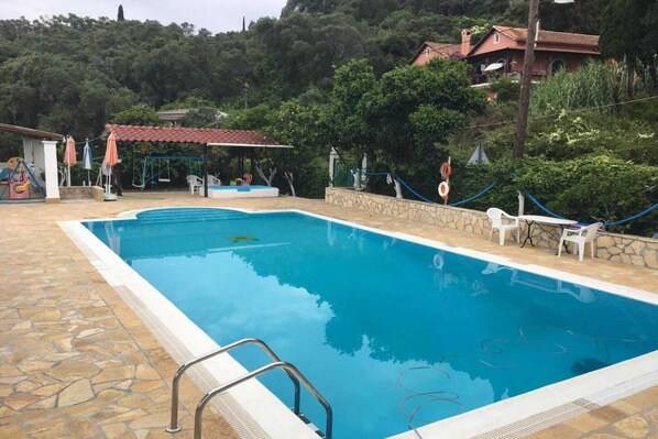 Piscine maison de vacances