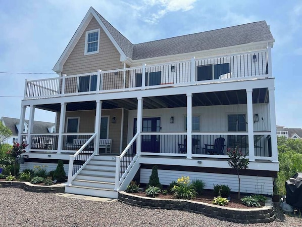 Bayfront home brings loads of charm and outdoor living space