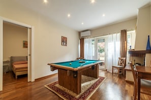 Spielezimmer