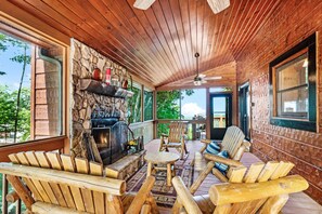 Early Rise- Outdoor Screened-in Fireplace Area