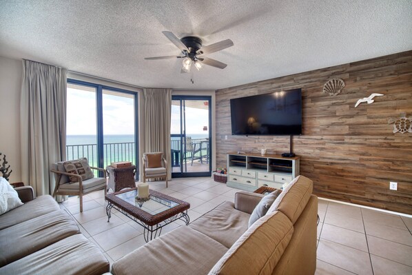 Phoenix X 1406, 3 bedroom 2 Bathroom, Sleeps 8. Managed by Island Rentals