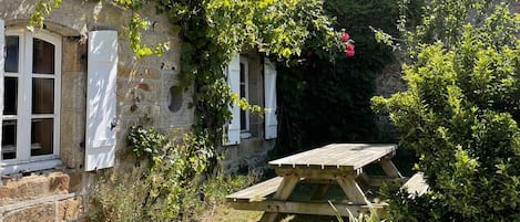 table de jardin pour vos pique-nique en famille