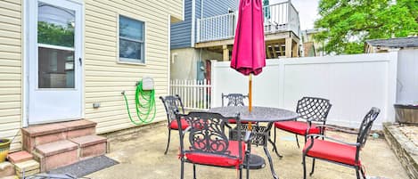 Keansburg Vacation Rental | 2BR | 2BA | Stairs Required | 1,224 Sq Ft