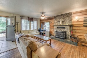 Living Room | Pack 'n Play | Board Games | 1st Floor