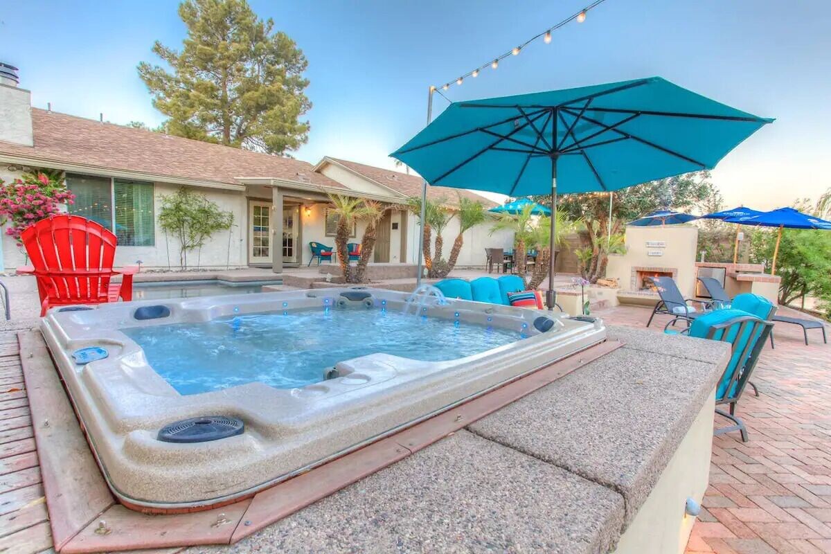 Dobson Ranch Lake House with Pool & HOT TUB