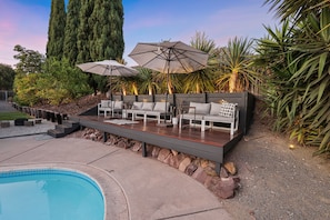 Private pool and hot tub, fruit trees and lots of lounge areas