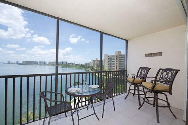 Views of Bay from Lanai