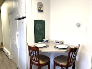 Breakfast bar