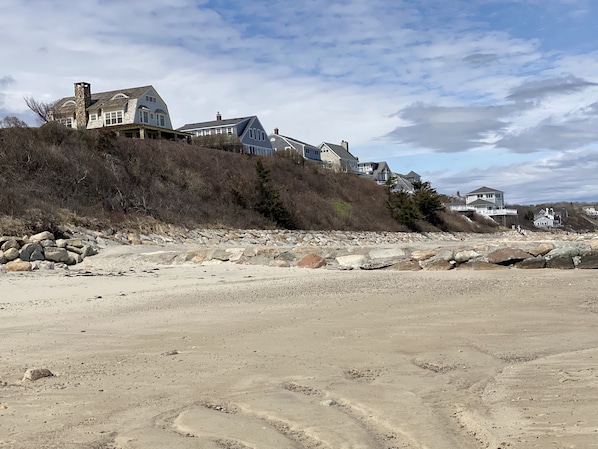 Beautiful beach minutes from house.