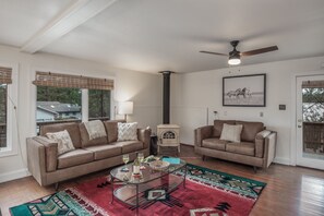 Relax and enjoy views of Sierra Blanca peark in our spacious living room.