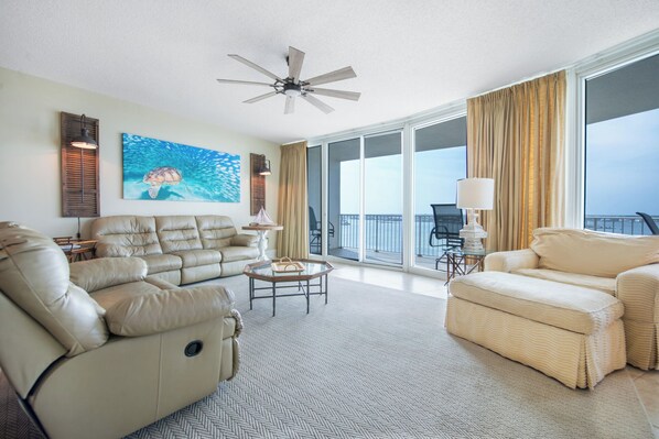 Caribe Resort B1004 Living Room