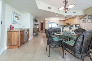 Caribe Resort B1004 Dining Room