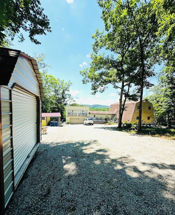 Overnatningsstedets område