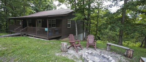 Shiloh Cabin in Cliffview Resort