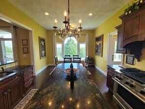 Dining area in kitchen