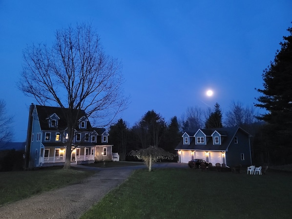 Heywood Manor night view