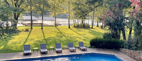 Breathtaking view of the lake and pool - rear of house