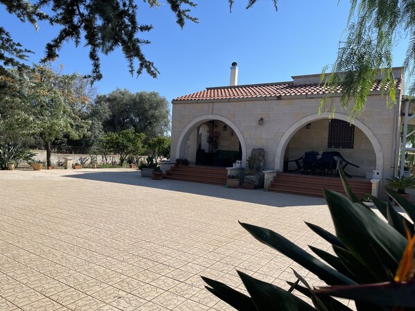 Terrace/patio