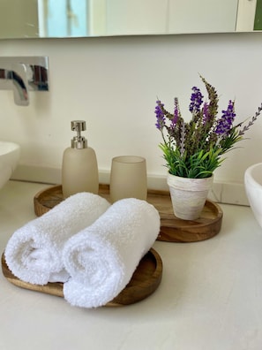 Badezimmerausstattung