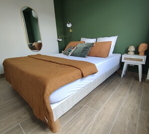 La chambre verte avec lit queen size (160x200)