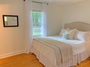 Pottery Barn Bedding and headboard - queen bed