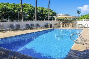 Kihei Akahi offers two swimming pools.