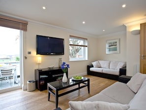 Living area | The Cottage - Goodrington Lodge, Paignton