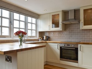 Kitchen | Buccaneer - Mariner’s House - Buccaneer, Whitby