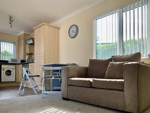 Open plan living space | Mallard Lodge, Hopton-on-Sea, Great Yarmouth