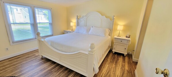 Master Bedroom - King Bed