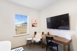 Operable window with lots of natural light and blackout blinds