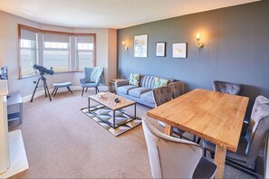 The Puffins Nest, Seahouses - Host & Stay