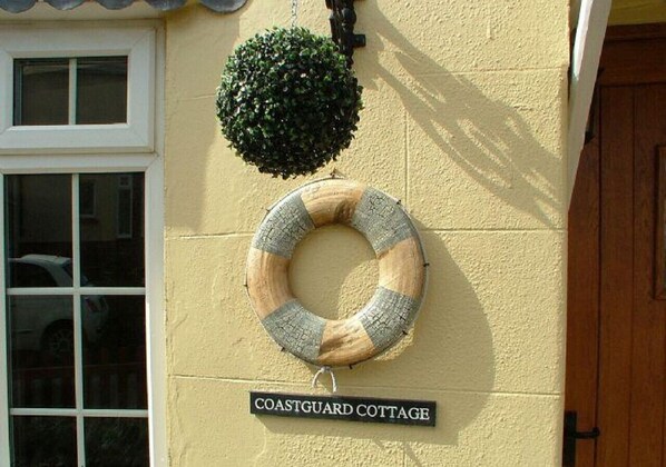 Coastguard Cottage Paignton - Welcome to the Seasi