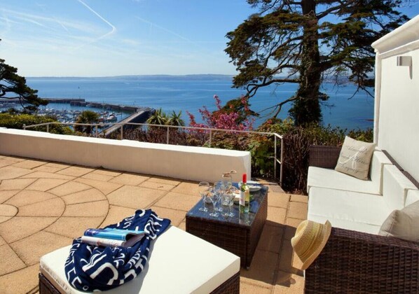Unbeatable Views of Torre Abbey Sands in Torquay
