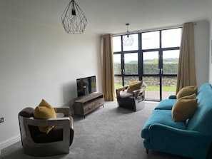 Living Room / Lounge