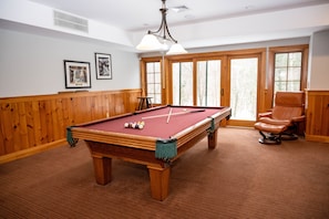 Spielezimmer