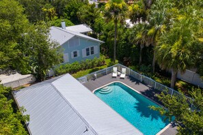 Magnificent aerial shots of the property and the surrounding neighborhood. The house sits close to the gorgeous St. Lucie River.
