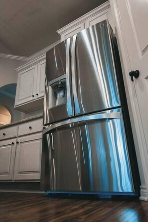 Kitchen (1)