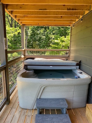 Bain à remous extérieur