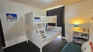 Riverview Apartment 3 - Kalbarri Accommodation Service
