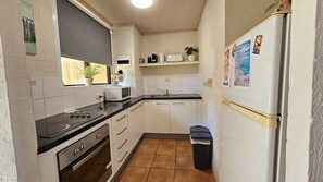 Riverview Apartment 3 - Kalbarri Accommodation Service
