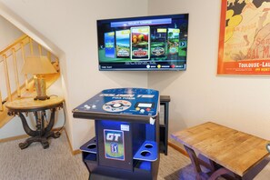 NEW Golden Tee Golf PGA Tour arcade game.