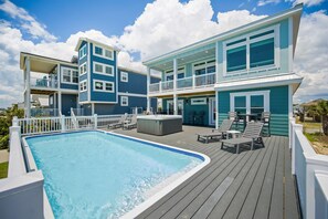 Exterior / Pool Deck