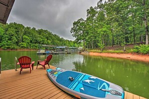 Lake Lanier Vacation Rental | 4BR | 3BA | 3 Stories