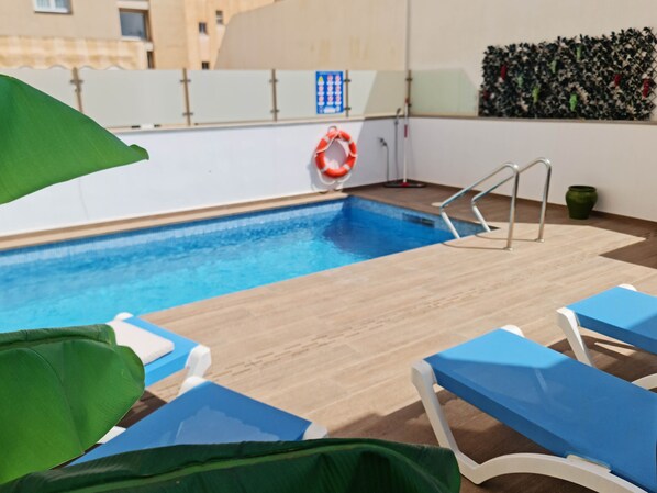 Community pool